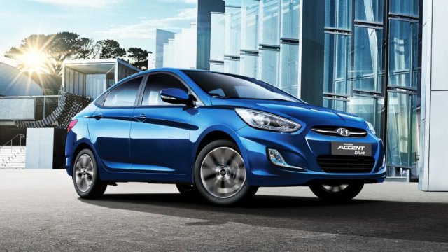 Đánh giá xe Hyundai Accent Blue 2015