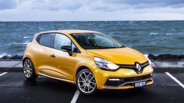 Đánh giá xe Renault Clio RS200 2015