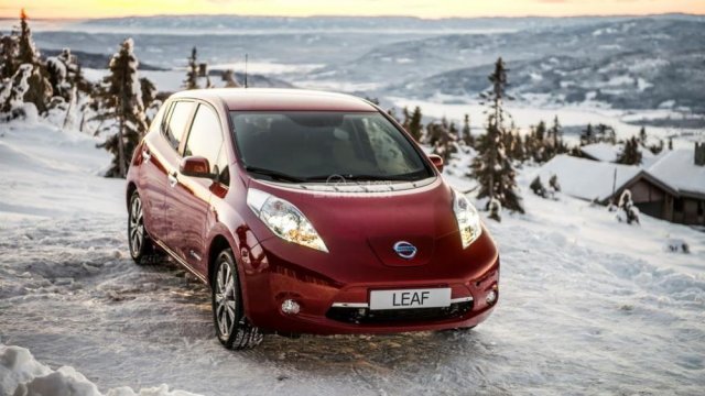 Đánh giá xe Nissan Leaf 2017