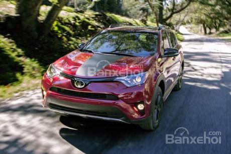 Đánh giá xe Toyota RAV4 2018