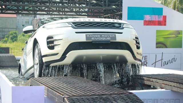 Đánh giá xe Land Rover Range Rover Evoque 2020