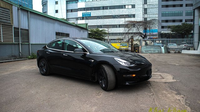 Đánh giá xe Tesla Model 3 2020: Xe hơi chạy hoàn toàn bằng điện, giá 3 tỷ đồng