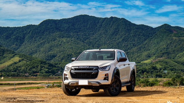 Đánh giá xe Isuzu D-Max 2021: Thay đổi toàn diện, sẵn sàng "ngáng đường" Ford Ranger tại Việt Nam