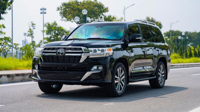 Đánh giá Toyota Land Cruiser 2015: Độ bền bỉ cao, giữ giá tốt