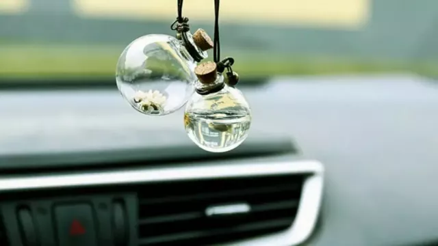 Nước hoa ô tô - vật phẩm phong thủy ít người biết