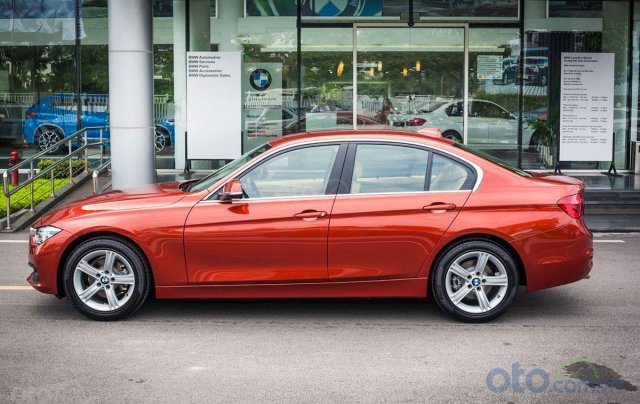 Đón chào thế hệ mới, Thaco bất ngờ xả hàng BMW 3-Series thế hệ cũ, giảm giá lên tới 275 triệu 6