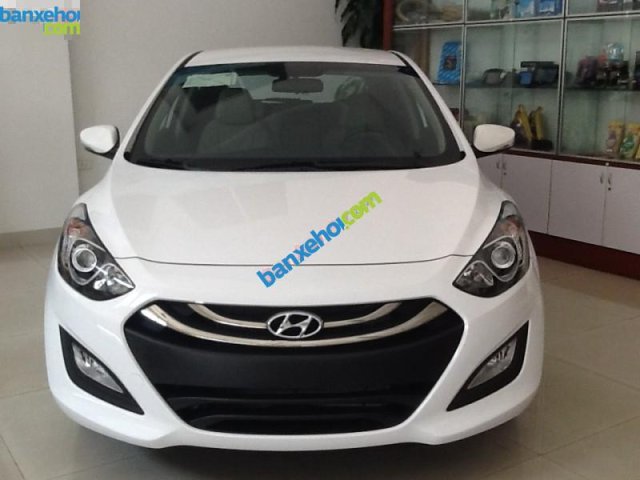 Xe Hyundai i30  2014