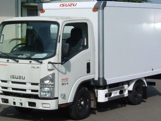 Bán xe Isuzu NMR 85H đời 2017, màu trắng, giá chỉ 622 triệu