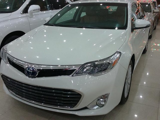 Cần bán Toyota Avalon model 2016, màu trắng, đen, xe nhập