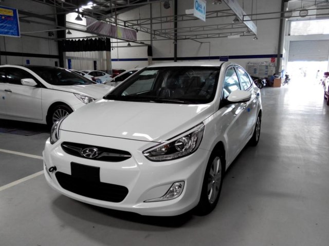 Bán Hyundai Accent đời 2018 Đà Nẵng, màu trắng, đại diện bán hàng: – 0935.536.365 Mr. Phương