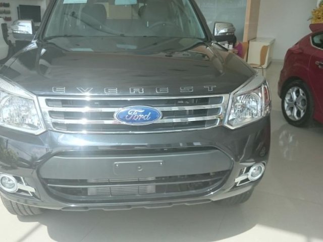 Xe Ford Everest 2.5 MT 4x2 2015
