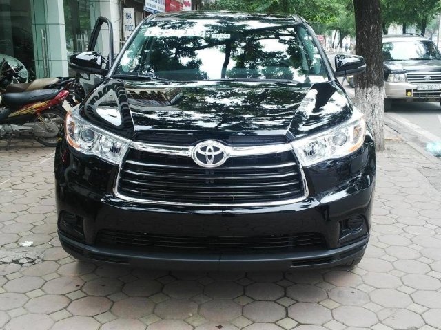 Cần bán thanh lý xe Toyota Highlander mới màu đen, nhập khẩu