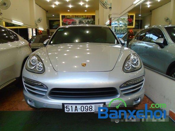 Salon Auto Thanh Thiên Phú cần bán lại xe Porsche Cayenne năm 2011 đã đi 33000 km