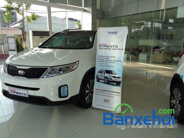 Cần bán xe Kia Sorento New 2WD DATH năm 2015, màu trắng giá 1,01 tỉ