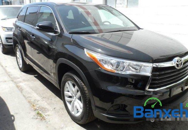 Cần bán xe Toyota Highlander LE 2.7 đời 2014, màu đen, nhập khẩu, xe chất lượng tốt