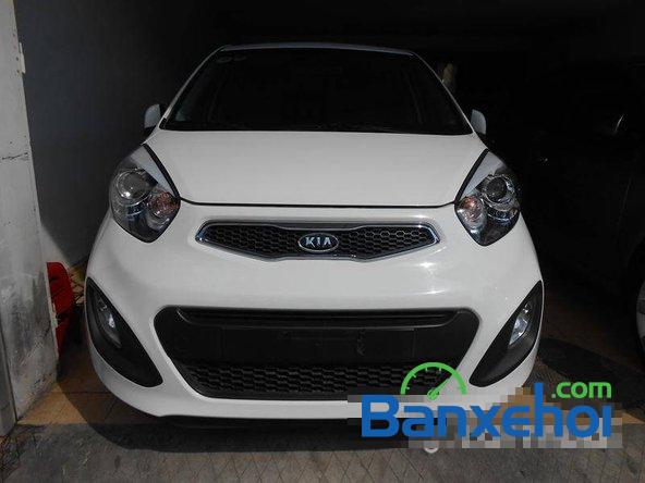 Cần bán xe Kia Picanto cũ, màu trắng, giá 425Tr