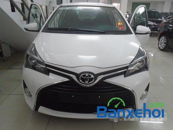 Phát Lộc Auto bán xe Toyota Yaris đời 2015, màu trắng, nhập khẩu