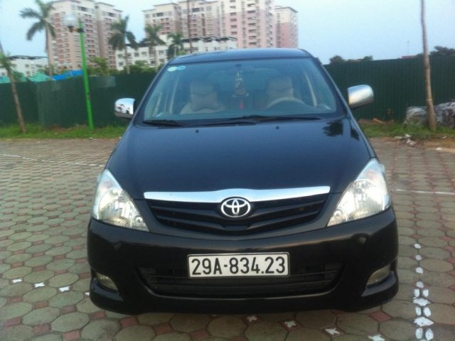 Bán Toyota Innova G sản xuất 2009, màu đen, giá 575Tr