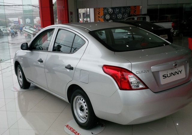 Bán xe Nissan Sunny XV 2014 mới tại Hà Nội giá 550 Triệu