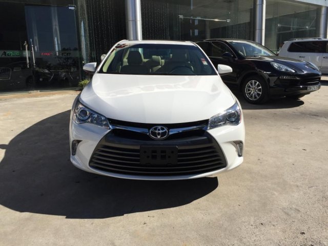 Bán ô tô Toyota Camry đời 2015, màu trắng, nhập khẩu chính hãng