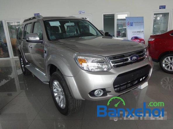 Western Ford Cần bán Ford Everest đời 2014, xe đẹp như mới, giá 750tr