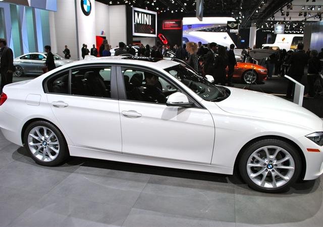 Bán BMW 3 Series đời 2014, màu trắng, nhập khẩu nguyên chiếc