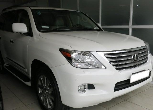 Bán Lexus LX đời 2011, màu trắng, xe nhập