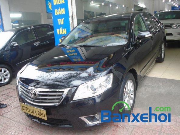 Auto Gia Bảo cần bán lại xe Toyota Camry 2.0E đời 2011, màu đen đã đi 33000 km