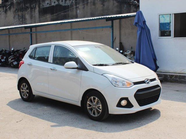 Hyundai i10 đời 2015, màu trắng, nhập khẩu nguyên chiếc 