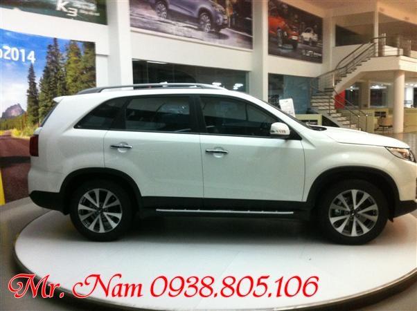 Bán xe Kia Sorento 2015, màu trắng, giá 981tr