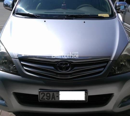 Cần bán gấp Toyota Innova G 2009, màu bạc, xe nhập chính chủ