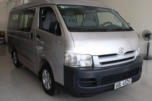 Xe Toyota Hiace đời 2005, xe đẹp