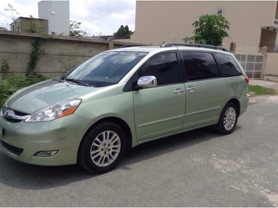 Cần bán xe Toyota Sienna 3.5 LE Parkit 3, sản xuất 2008, màu xanh ngọc, xe 2 cửa điện