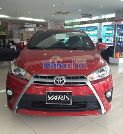 Cần bán xe Toyota Yaris đời 2015, nhập khẩu Thái Lan, 683tr xe đẹp long lanh