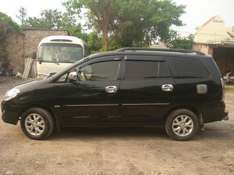 Chính chủ cần bán gấp xe 7 chỗ Innova đời 12/2007 xe mầu đen