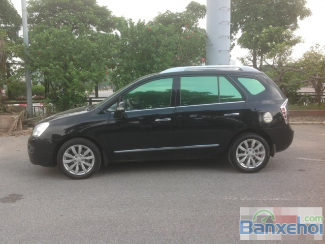 Bán xe Kia Carens đời 2011, màu đen, số sàn, 435tr