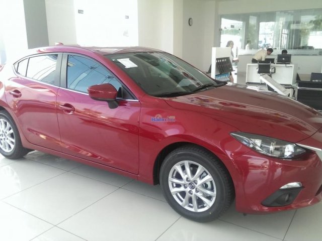 Cần bán xe Mazda 3 năm 2015, màu đỏ