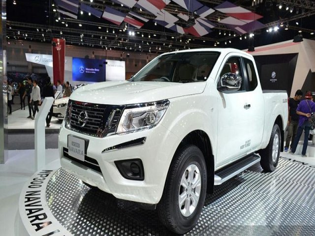 Bán xe Nissan Navara đời 2015, màu bạc, nhập khẩu giá tốt