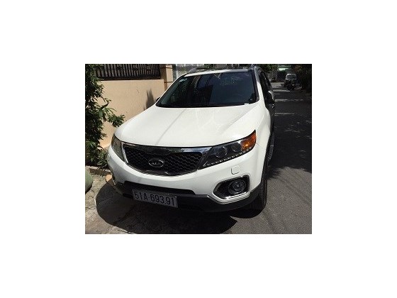 Cần bán lại xe Kia Sorento đời 2014, màu trắng, nhập khẩu chính hãng, số tự động, giá 837tr