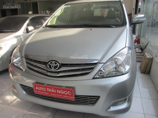 Toyotota Innova G 2010, mầu bạc, số tự động