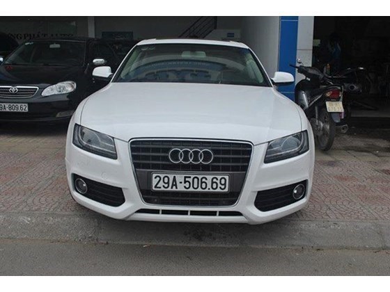 Bán Audi A5 đời 2011, màu trắng, nhập khẩu nguyên chiếc, chính chủ, giá cực rẻ
