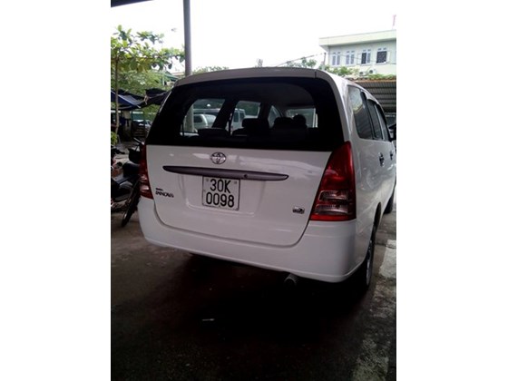 Bán xe Innova J, đời 2007, màu trắng, biển kiểm soát 30K- 0098, giá 330 triệu