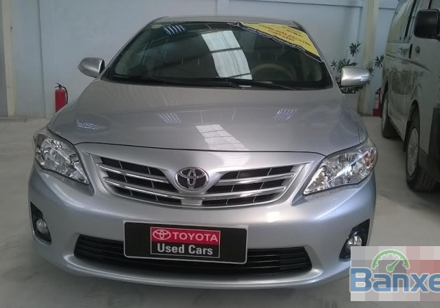 Xe Toyota Corolla Altis đời 2013, màu bạc giá cạnh tranh