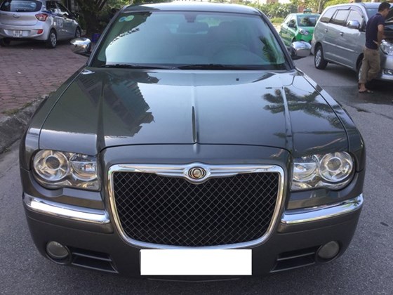 Bán Chrysler 300 đời 2011, màu xám, nhập khẩu, giá 999tr