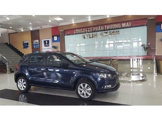 Cần bán Volkswagen Polo MT đời 2015, màu xanh lam, xe nhập, 699tr