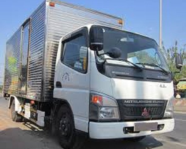 Bán xe Mitsubishi Canter sản xuất 2015, màu trắng, xe nhập