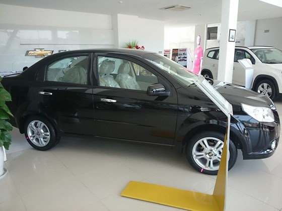 Cần bán xe Chevrolet Aveo LT sản xuất 2015, màu đen, nhập khẩu