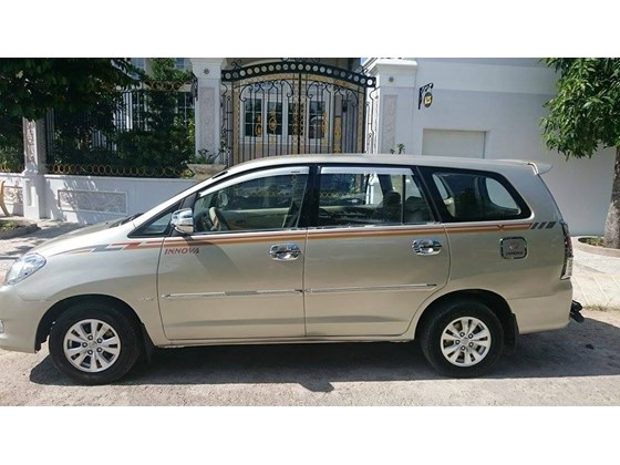 Cần bán xe Toyota Innova 2008, nhập khẩu nguyên chiếc, ít sử dụng