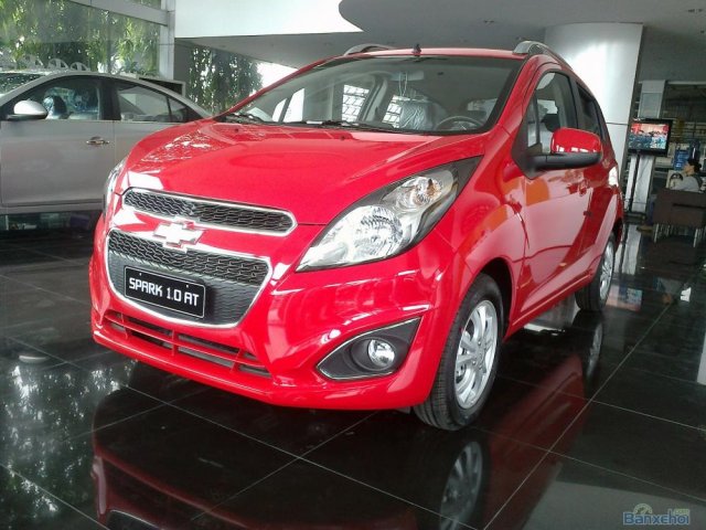 Cần bán xe Chevrolet Spark đời 2015, màu đỏ