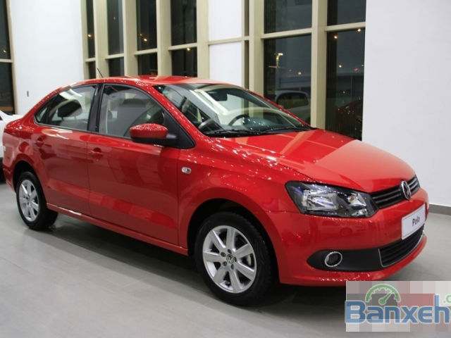 Bán Volkswagen Polo đời 2015, màu đỏ, giá chỉ 711 triệu